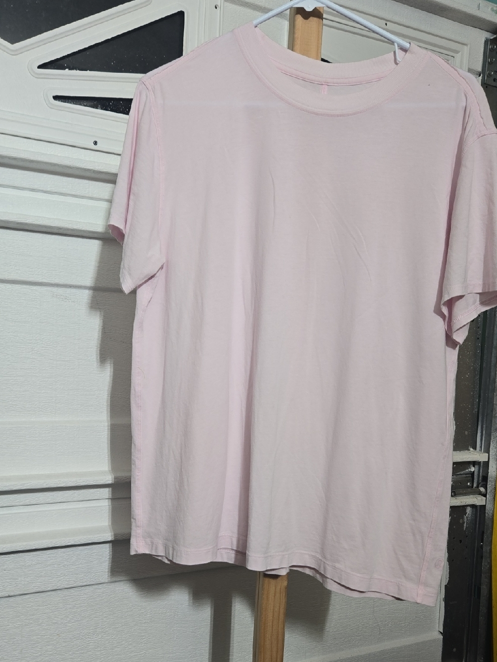 lululemon athletica Short Sleeve Crew Tee - Light Pink